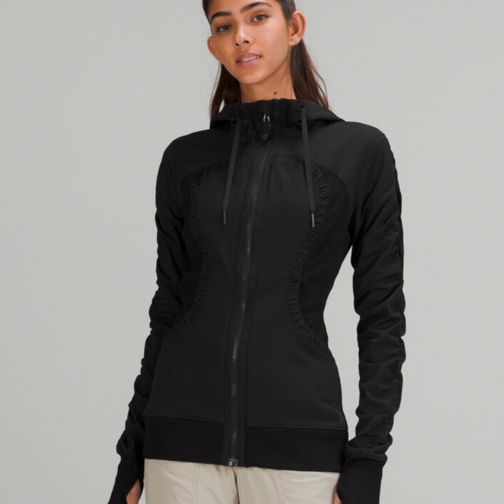 Lululemon athletica dance studio jacket Size 10 Fits like a 6